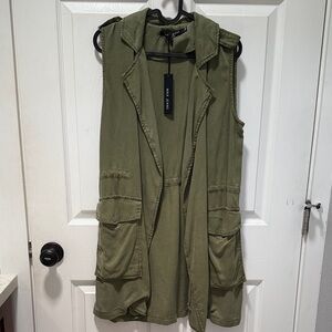 Max Jeans Sleeveless Vest